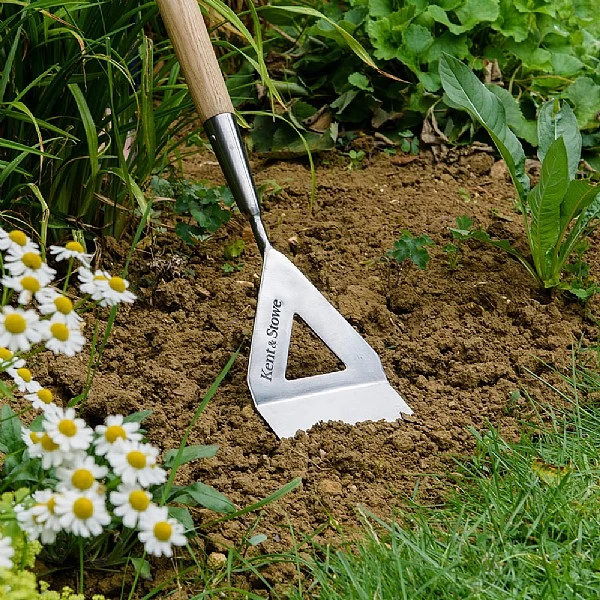 Kent & Stowe Stainless Steel Long Handled Dutch Hoe - Image 2