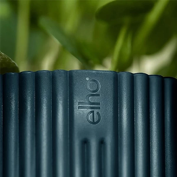 Elho Vibes Fold Round Planter 22cm Deep Blue - Image 2